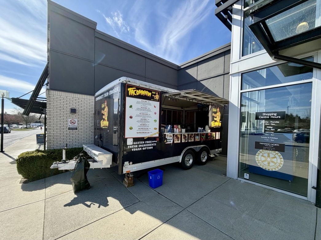 Tacomania Food Truck at Nanaimo North Town Centre
